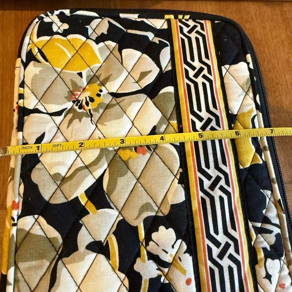 eReader case Vera Bradley Quilted Floral Cover in Yellow and Black